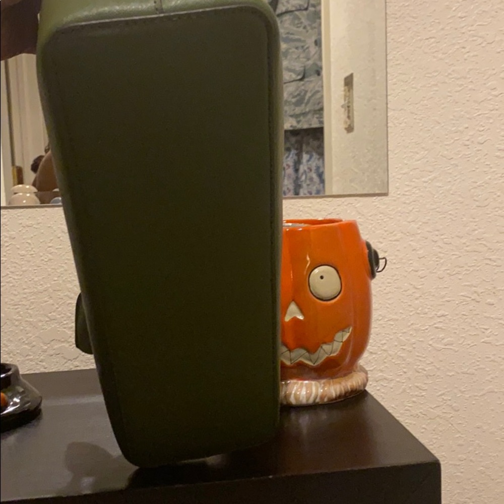 NWT Hunter Green Kate Spade Handbag - Picture 3 of 6